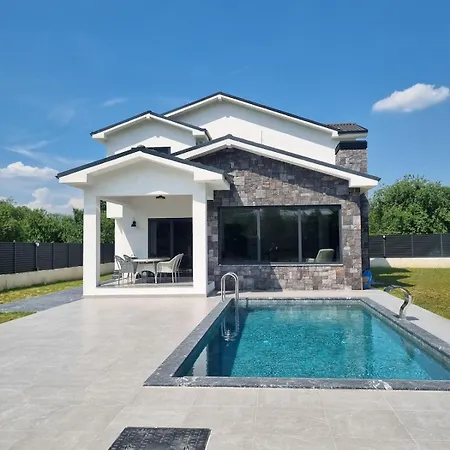 וילה Minihouse
